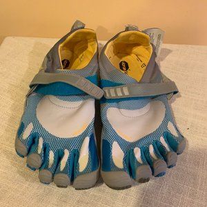 Vibram FiveFingers - NWT Sz 10